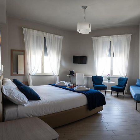 Conte Cavour Hotel เมสซีนา ภายนอก รูปภาพ