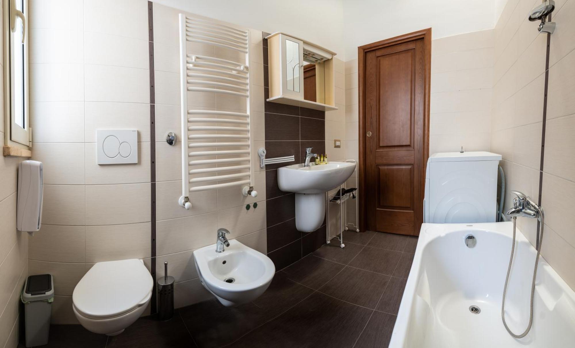 Conte Cavour Hotel เมสซีนา ภายนอก รูปภาพ
