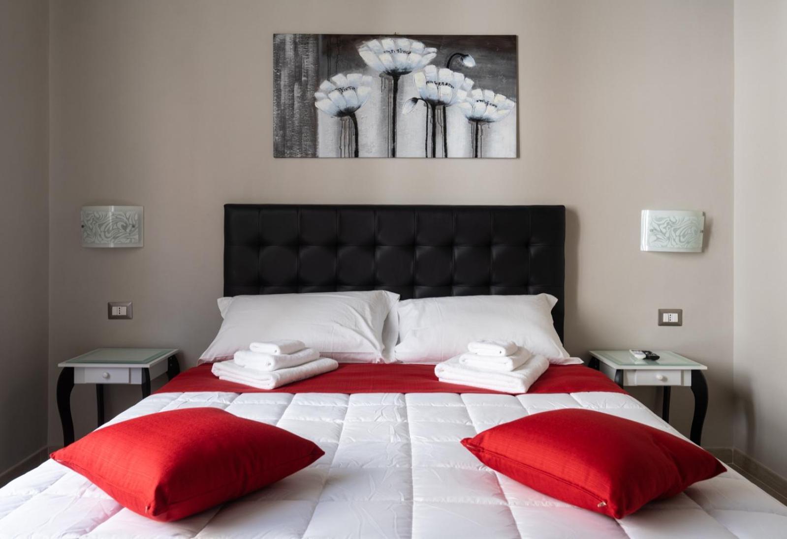 Conte Cavour Hotel เมสซีนา ภายนอก รูปภาพ